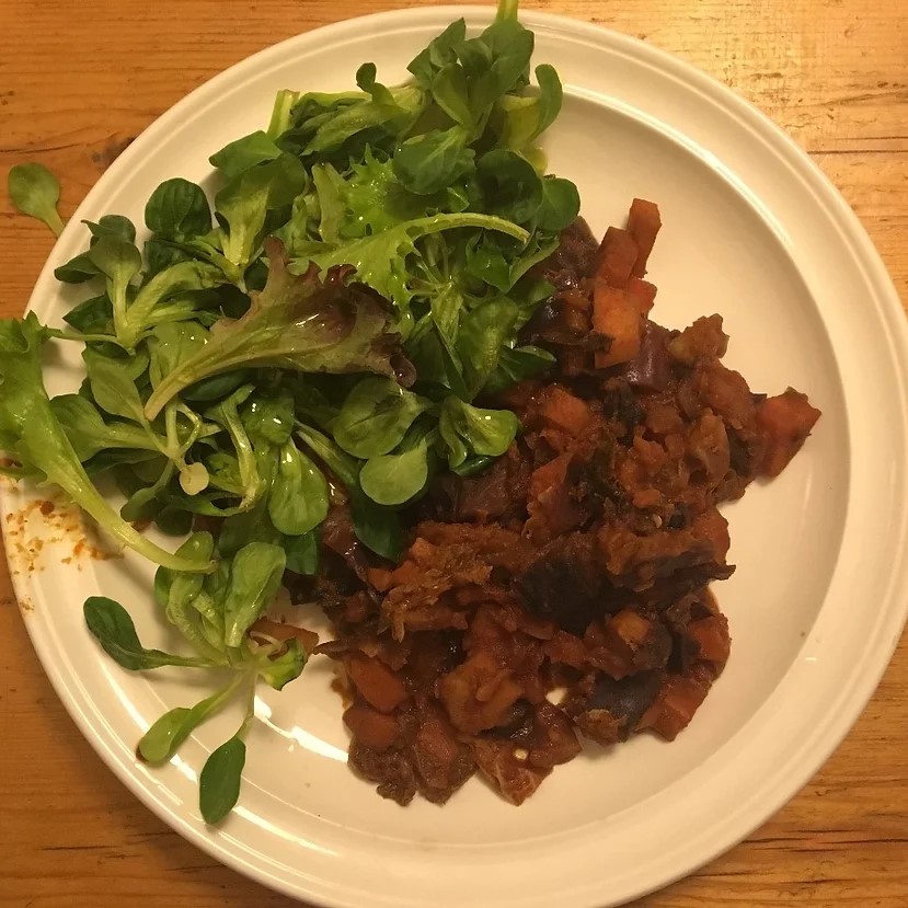 Paprika veggies with Corn Salad